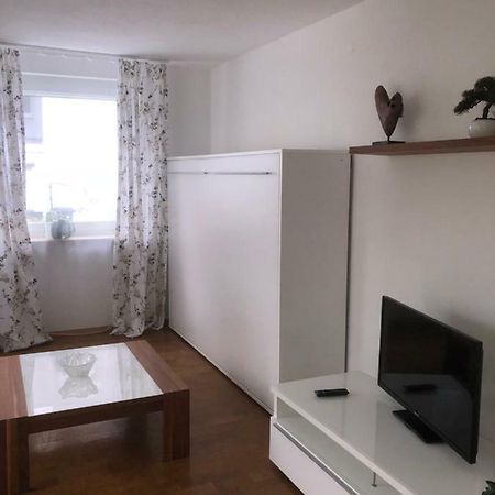Fewo Reutlingen Heinestrasse Bagian luar foto